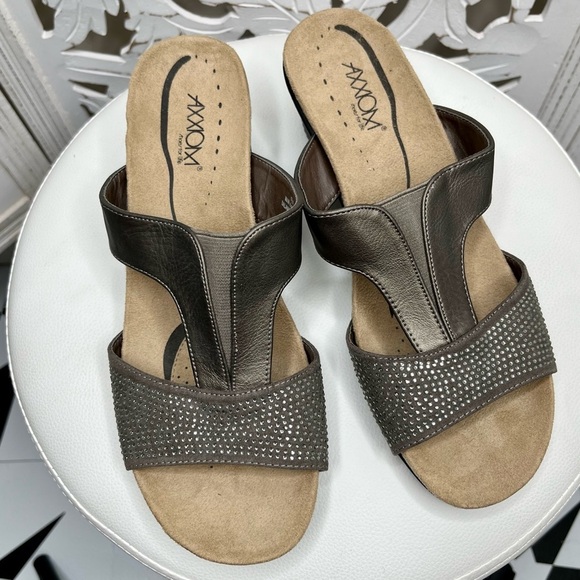 Axxiom Pewter Bedazzled ‘Andes’ Wedge Sandals - Picture 1 of 7